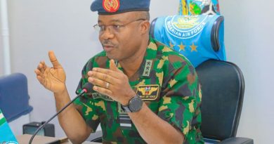 CAS Aneke Cmmends courage and sound judgement of Alpha Jet Pilots, which prevented loss of life at Kainji