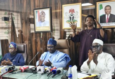 Amupitan Holds First Quarterly Meeting with Media, Urges Accurate Reporting, Calls for Public Trust