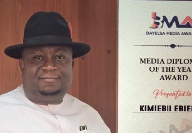 EBIENFA BAGS MEDIA DIPLOMAT OF THE YEAR AWARD AT BAYELSA MEDIA AWARDS EBIENFA BAGS MEDIA DIPLOMAT OF THE YEAR AWARD AT BAYELSA MEDIA AWARDS